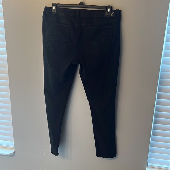 American Eagle size size 18 LONG super stretch distressed jegging pants - Picture 2 of 3